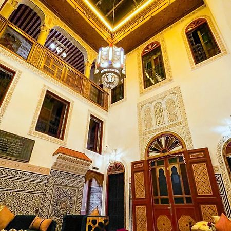 Riad Dar El Ouedghiri Fez Bagian luar foto