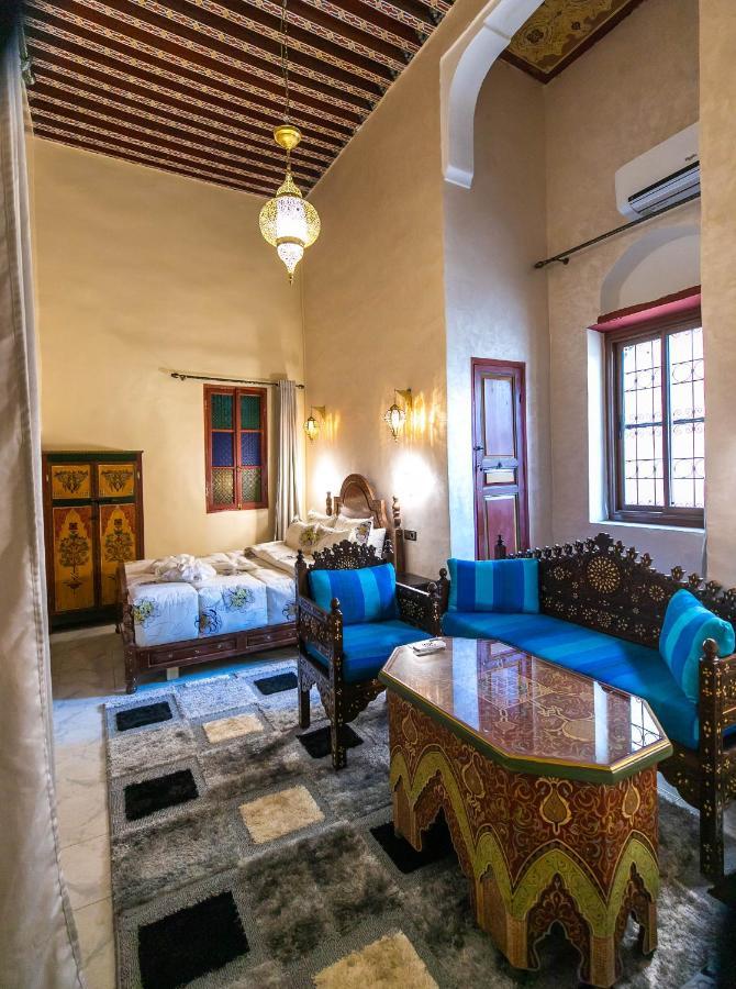 Dar El Ouedghiri Hotel Fez Bagian luar foto