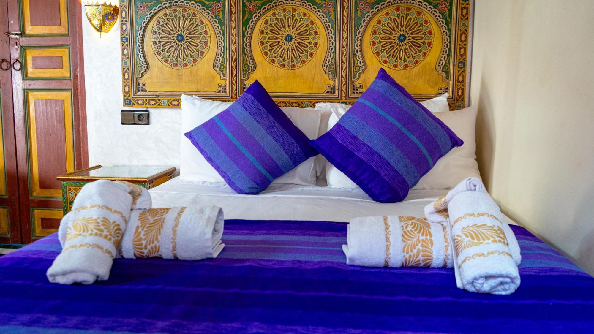 Riad Dar El Ouedghiri Fez Bagian luar foto